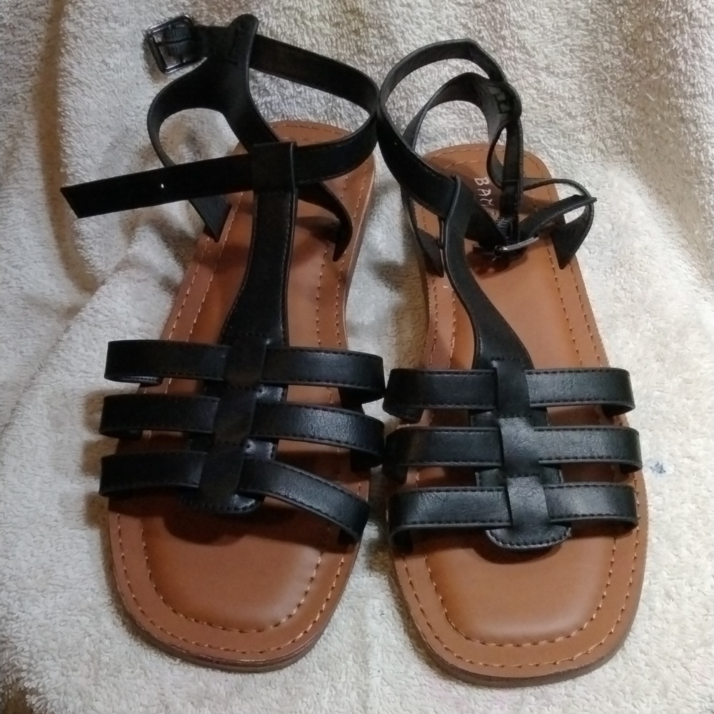Sandles